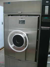 AMSCO 3033 Autoclave  24X36X36